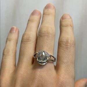 Elegant Silver Teardrop Ring crystals
